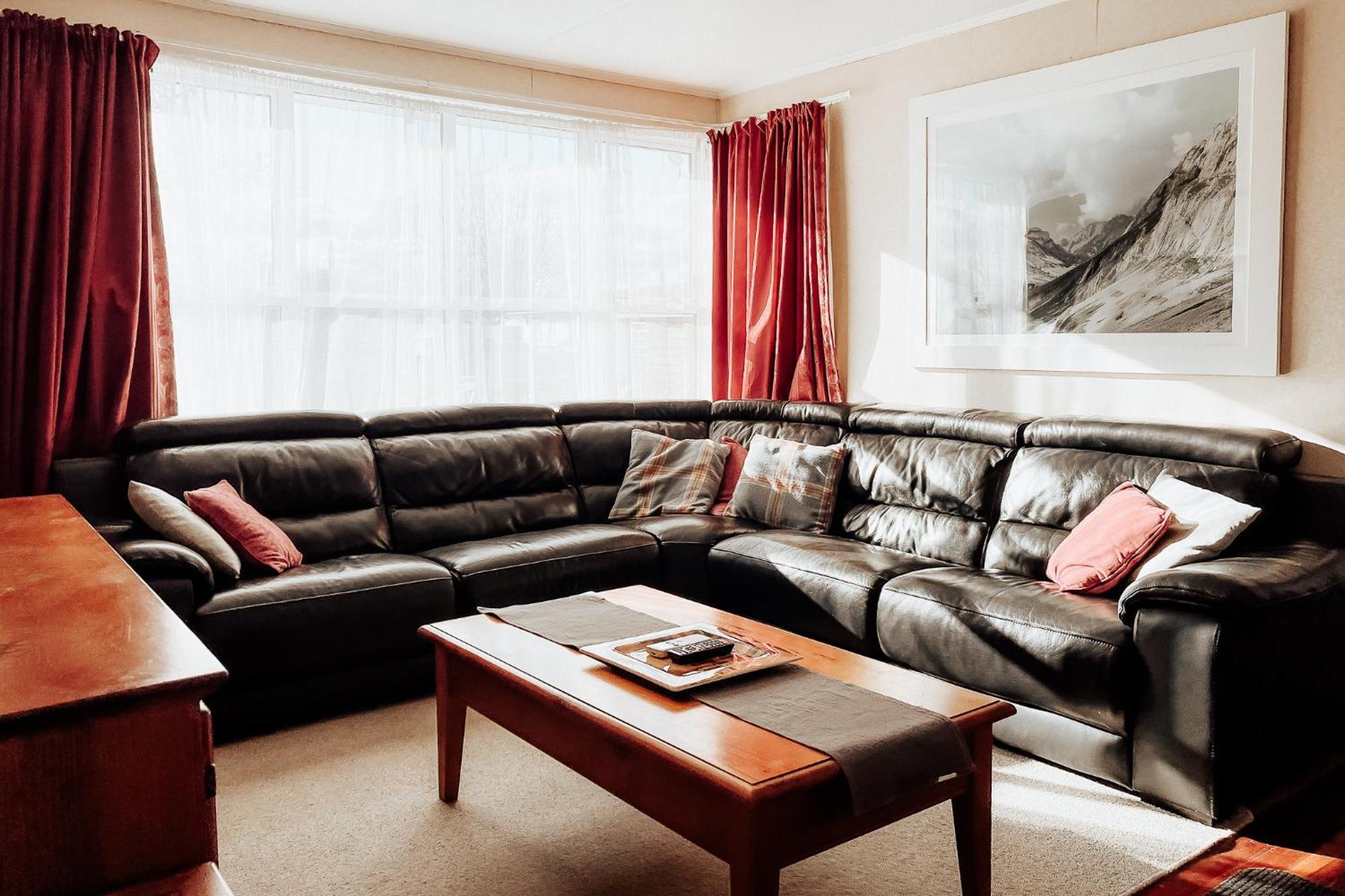 Alpine House Tongariro - Turangi Holiday Home Ngoại thất bức ảnh