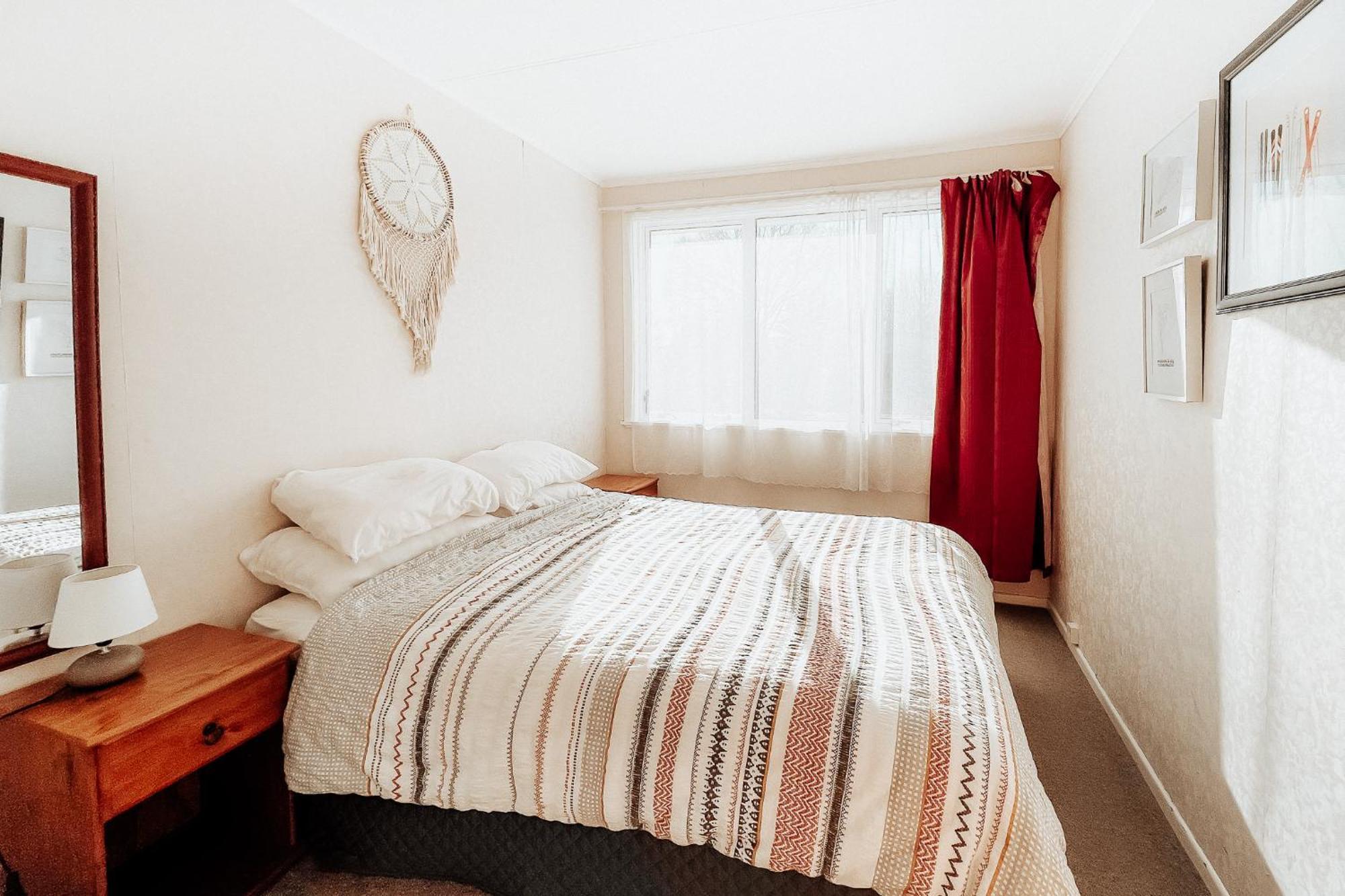 Alpine House Tongariro - Turangi Holiday Home Ngoại thất bức ảnh