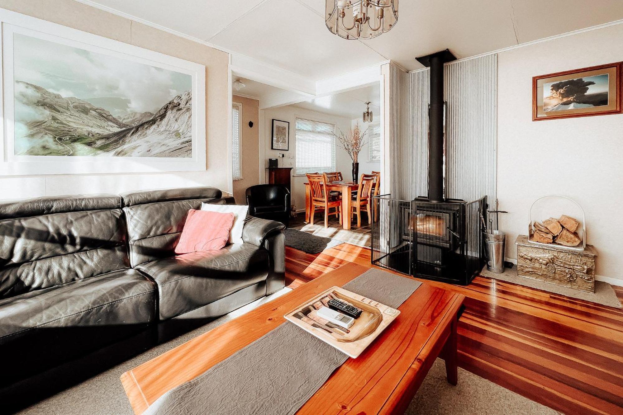 Alpine House Tongariro - Turangi Holiday Home Ngoại thất bức ảnh